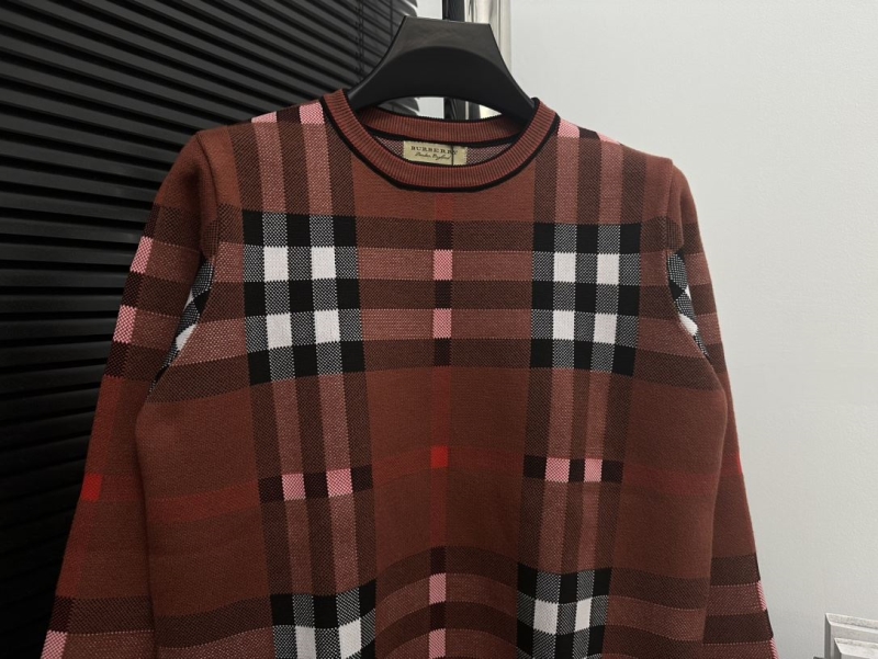 Burberry Sweaters